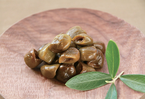 オリーブの佃煮「佃蔵」