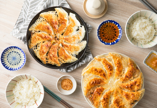 ヤザワミートのぶた肉餃子　ヤザワミート