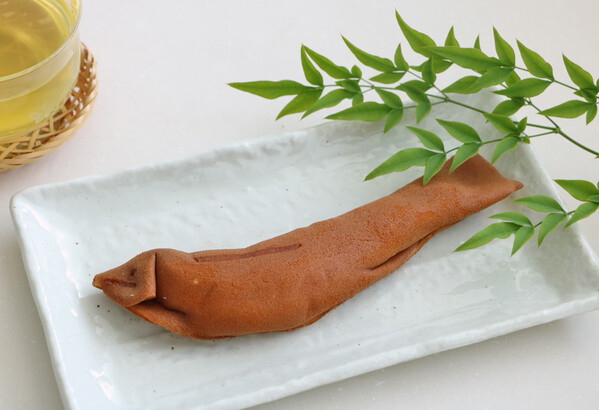 大極殿本舗　若あゆ10個入（すだれ箱入）　いいもの探訪