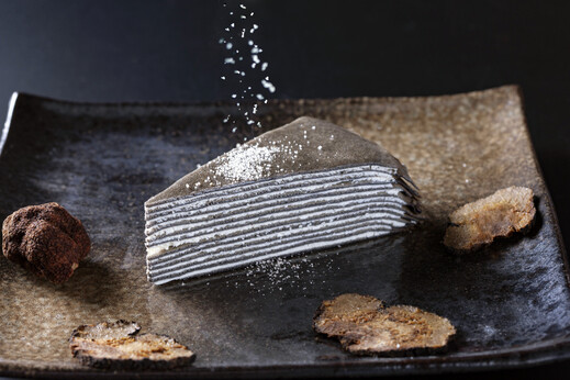 甘くない「大人のミルクレープ」～nero～／ミヤシタフーズ