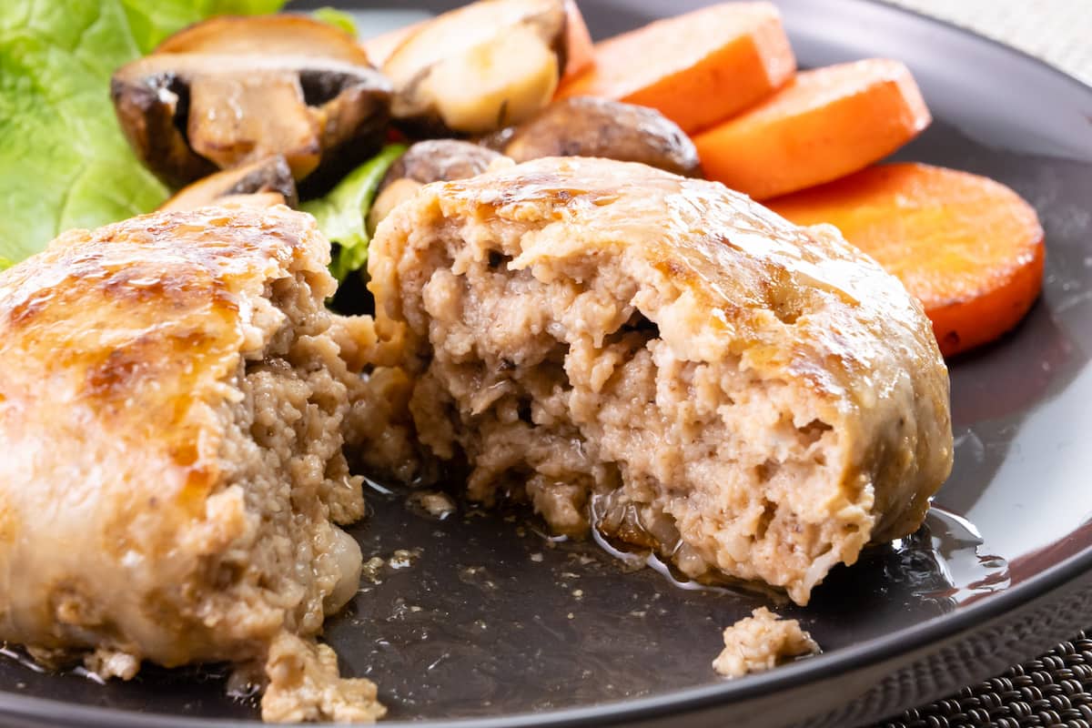 E-26 ⽯垣島産アグー豚(南ぬ豚) 網脂ハンバーグ⾷べ⽐べセット(3種×各2個)／沖縄県石垣市（やえやまファーム） 