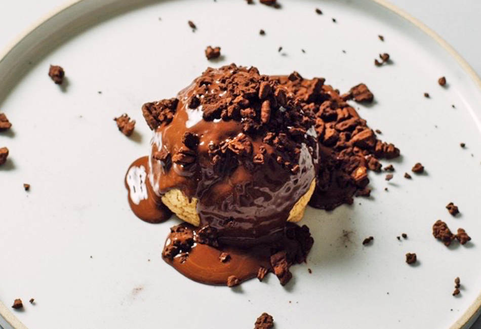 【シェフセレクトの紅茶つき！】プロフィットロール 2個入り　Régalez-Vous（レガレヴ）