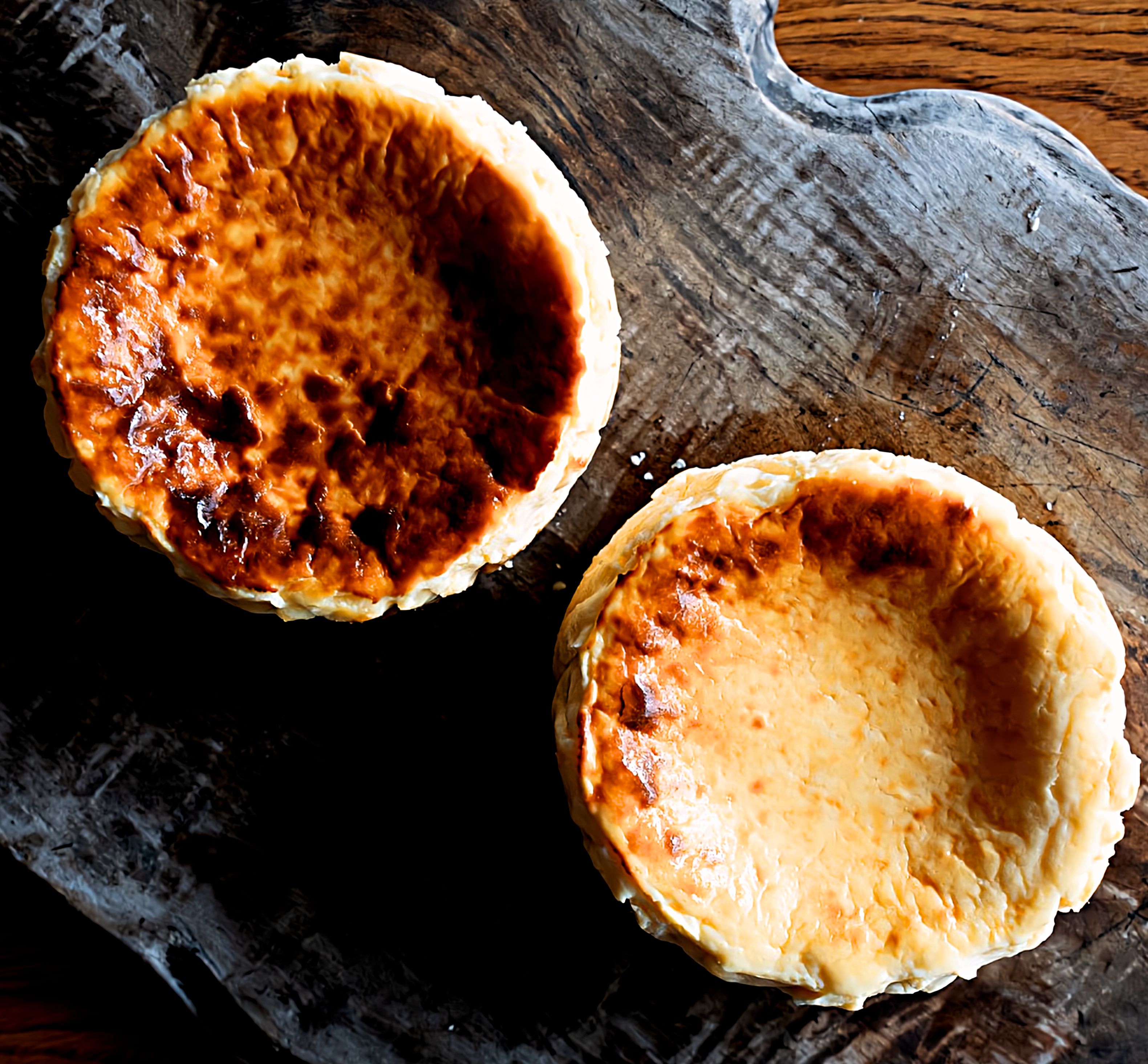 熟成バスクチーズケーキと非熟成の食べ比べセット　CACIORI（カシオリ） by Be-3