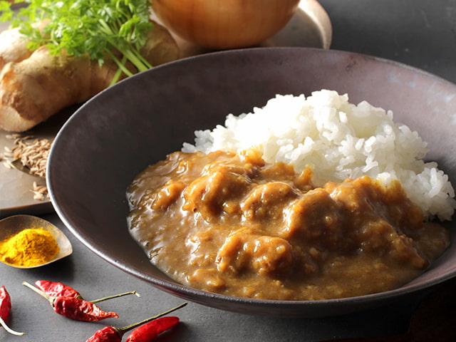 牛ばら肉のカレー　九州産牛ばら肉とオリジナルスパイス／ピエトロ