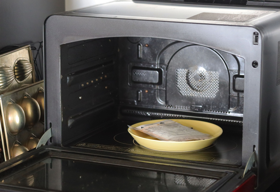 Deep Sea Red Crab ビスク 180g　かに物語　あたためているところ