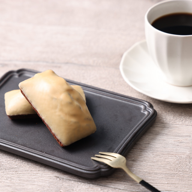 フィナンシェブロンドキャラメル 10個セット／パティスリー＆カフェ デリーモ