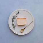 嵯峨(水尾の実生柚子と西京味噌のチーズテリーヌ）／京峰石