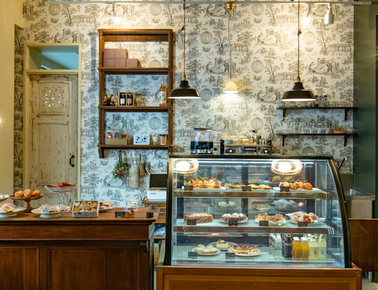 ネコとチョコのバレンタインクッキー缶