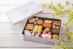 プティフールセック 大缶／Patisserie Etienne（パティスリーエチエンヌ）