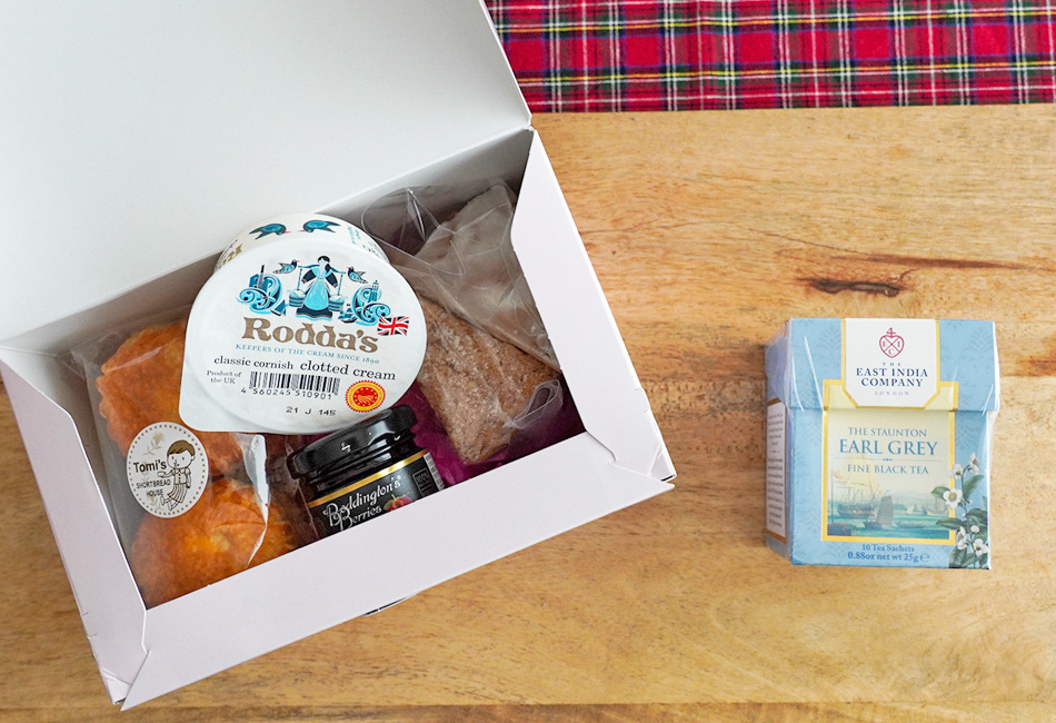 アフタヌーンティーセット Tea for Two　Tomi's Shortbread House（トミーズショートブレッドハウス）