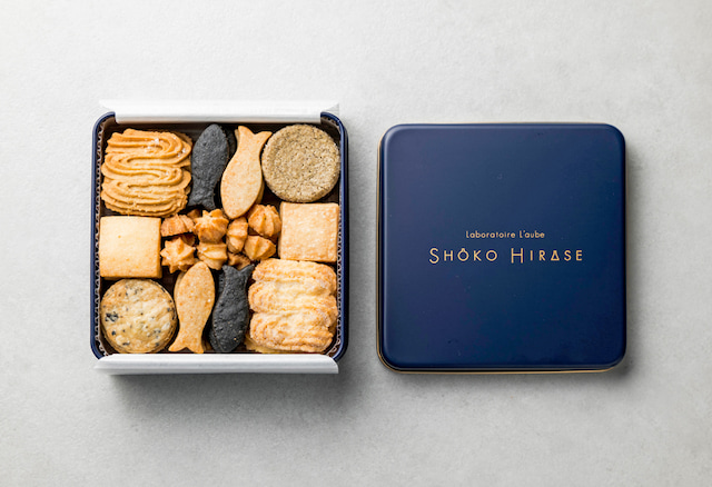 お酒と楽しむ「テイスティング　サブレ」クッキー缶／レストランローブ（パティスリーローブ　花鏡庵）