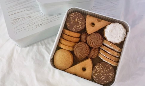 EMME クッキー缶 Numero1　ケーキ通販 Cake.jp