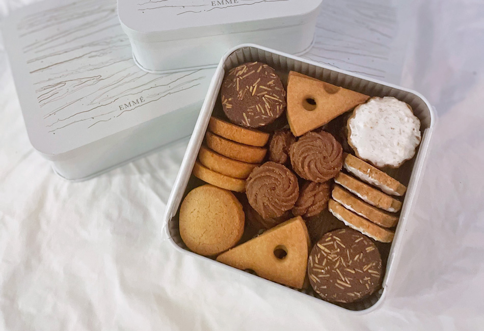 EMME クッキー缶 Numero1　ケーキ通販 Cake.jp