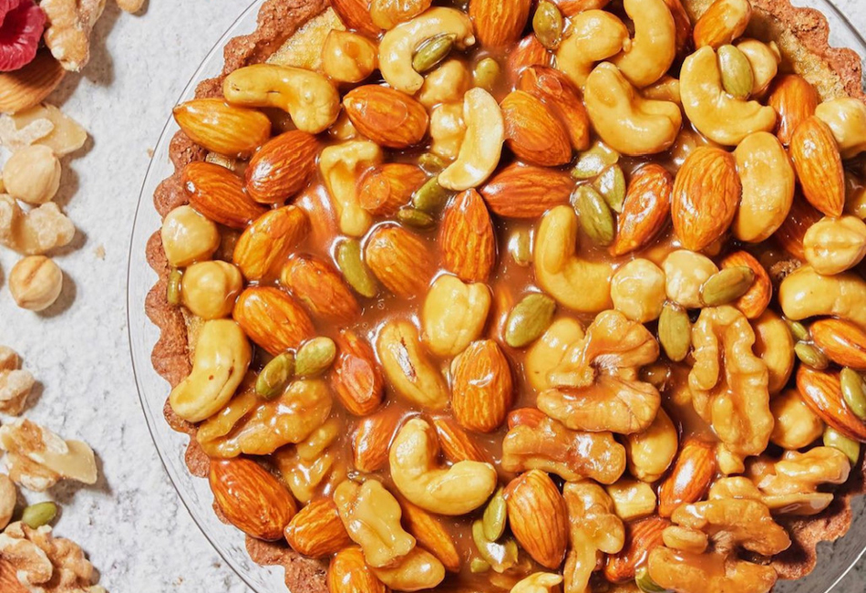 ザグザグキャラメルナッツタルト　かにわしタルト店