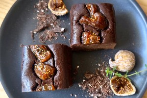 いちじくガトーショコラ　vegan cafe lilla（ヴィーガン カフェ リラ）