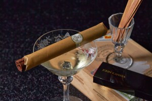 葉巻ショコラ シャンパーニュ（ナポレオン）　JOHN KANAYA（ジョンカナヤ）