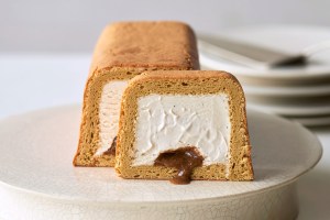 square roll cake　Mr. CHEESECAKE