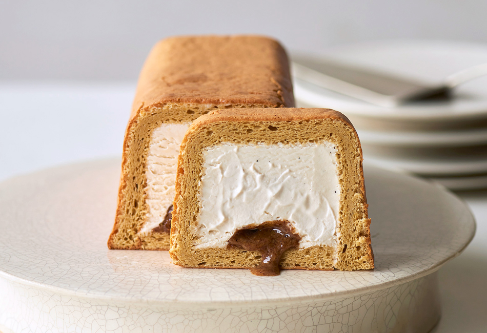square roll cake　Mr. CHEESECAKE