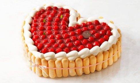 特注ハート型シュス木苺レアチーズケーキ　直径14cm（1〜2人用）　洋菓子店カサミンゴー