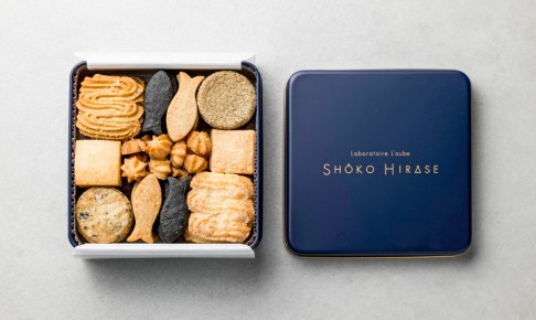 お酒と楽しむ「テイスティング　サブレ」クッキー缶　レストランローブ（パティスリーローブ　花鏡庵）